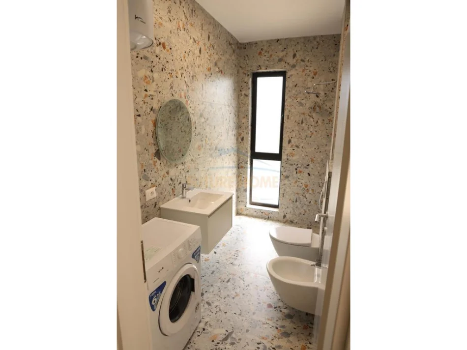 Durres, shitet apartament 1+1+Ballkon Kati 3, 46 m² 83.000 € 
