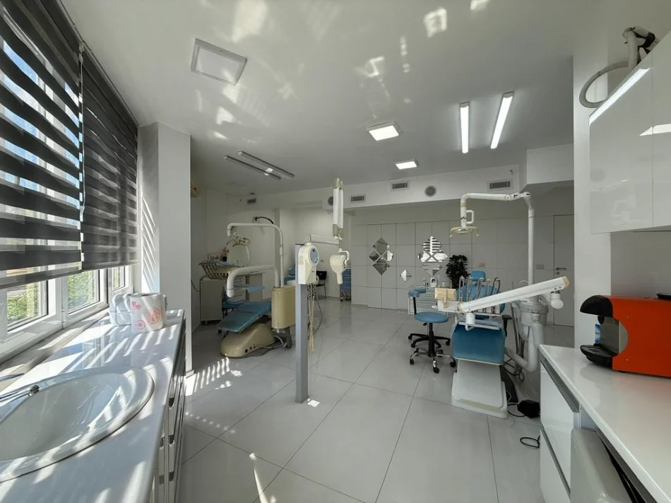 Tirane, shes ambjent biznesi Kati 1, 74 m² 275.000 €