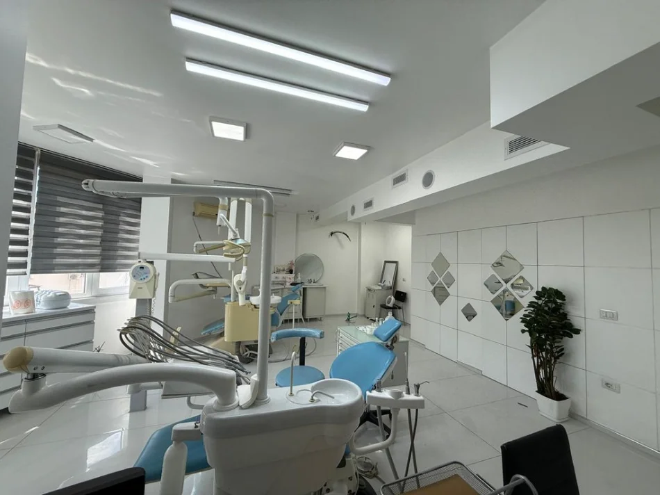 Tirane, shes ambjent biznesi Kati 1, 74 m² 275.000 €