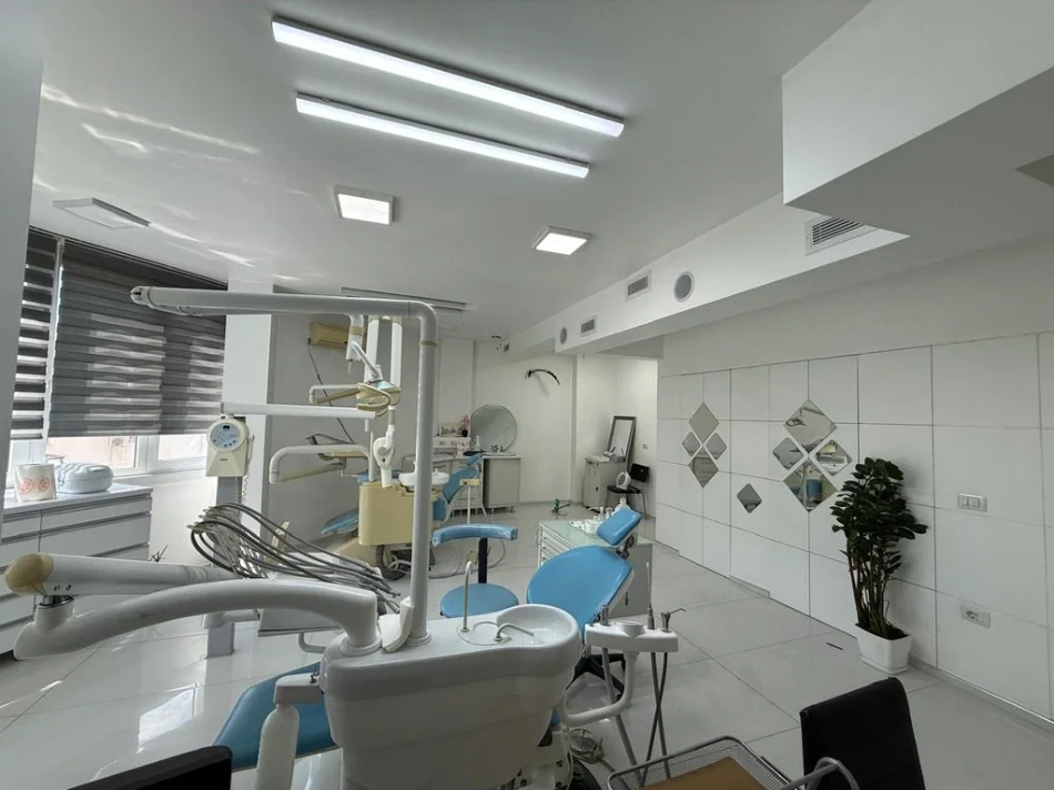 shitet ambjent biznesi Kati 1, 74 m² 275.000 € (ZOGU I ZI)