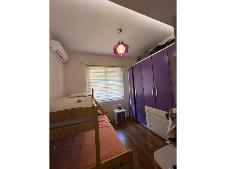 Tirane, shitet apartament 2+1+Ballkon Kati 1, 104 m² 188.000 € (Unaza e re)