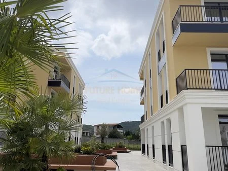Tirane, shitet apartament 2+1 Kati 1, 79 m² 141.714 € 