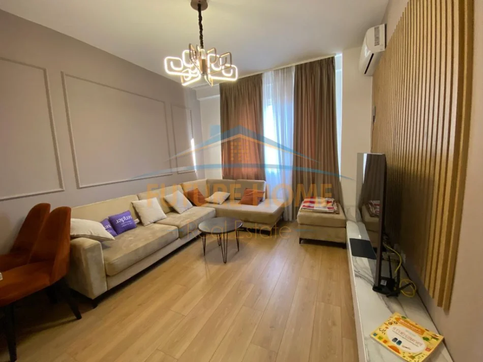 Tirane, jepet me qera apartament 2+1+Aneks+Ballkon Kati 4, 106 m² 800 € (yzberisht)