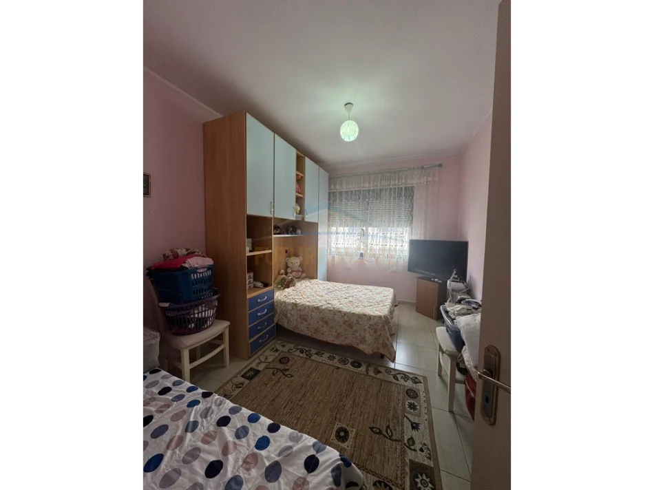 Tirane, jap me qera apartament 2+1 Kati 7, 83 m² 600 € (Astir , Tiranë,)