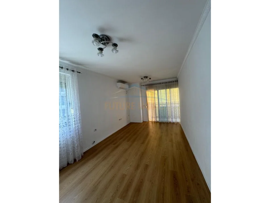 Tirane, shitet apartament 2+1 Kati 1, 88 m² 135.000 € (Fresku)