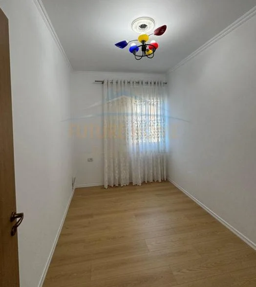Tirane, shitet apartament 2+1 Kati 2, 86 m² 135.000 € (Rruga e Dajtit)