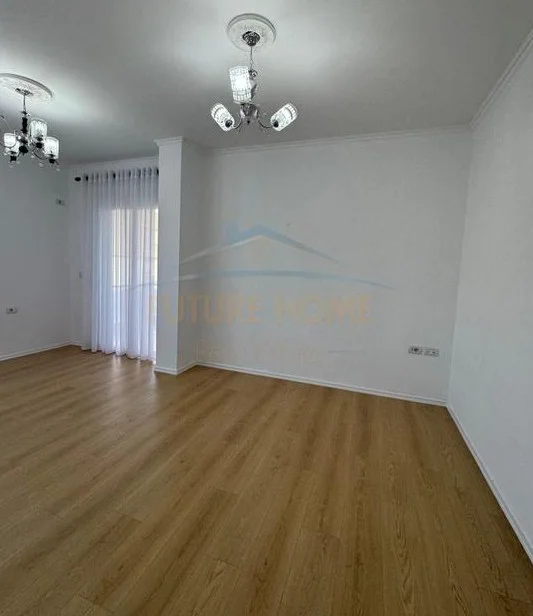 Tirane, shitet apartament 2+1 Kati 2, 86 m² 135.000 € (Rruga e Dajtit)