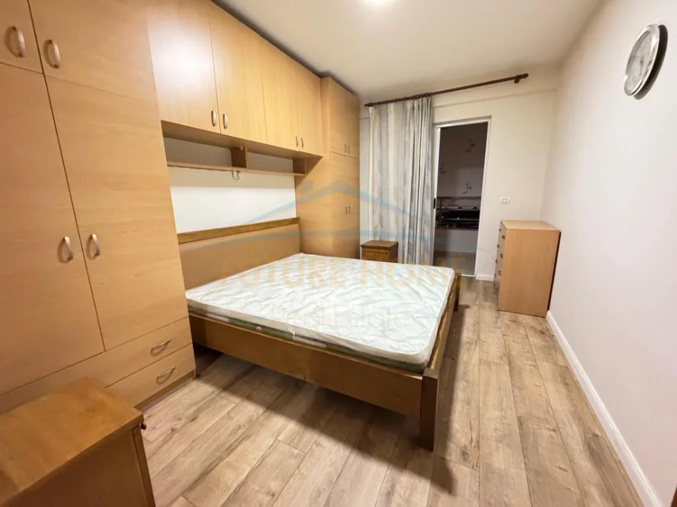 Tirane, shitet apartament 1+1+Ballkon Kati 1, 60 m² 110.500 € (UNAZA E RE)
