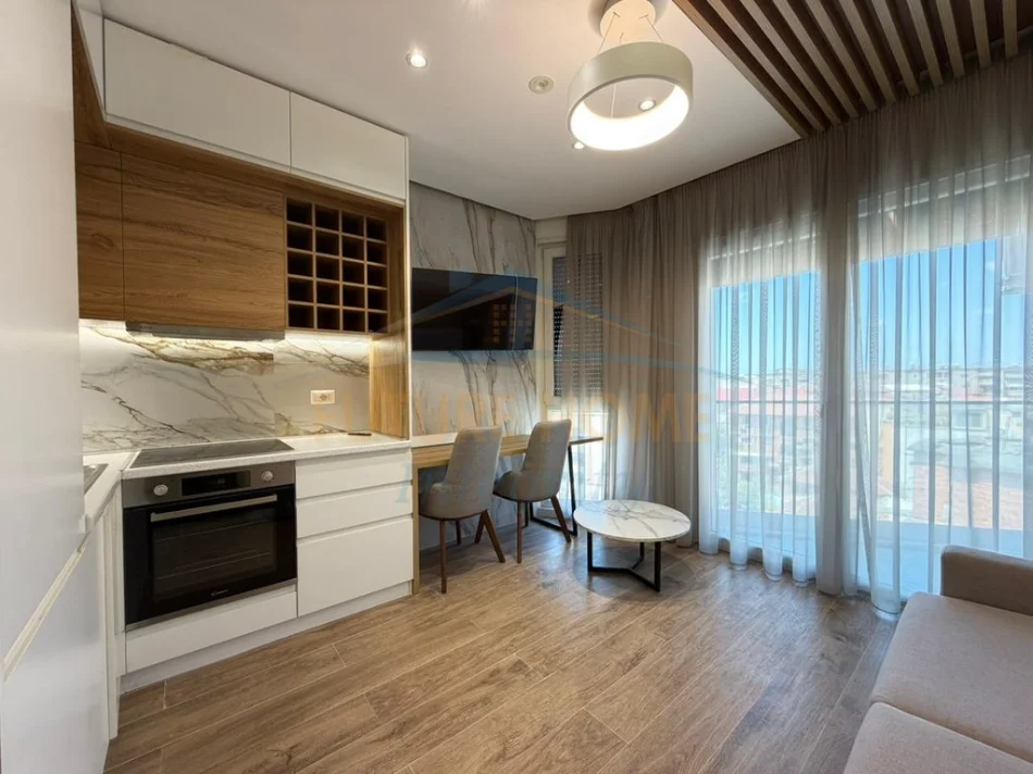 Tirane, shitet garsonier Kati 4, 34 m² 95.000 € (Rruga e Dibres)