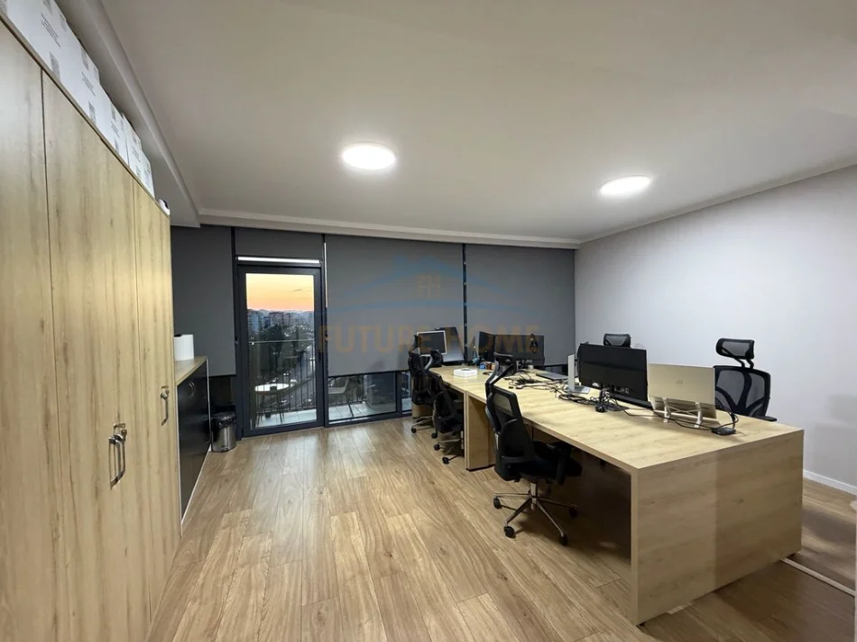 JEPET ME QERA AMBJENT PER ZYRA , LAKE VIEW, LIQENI I TIRANES