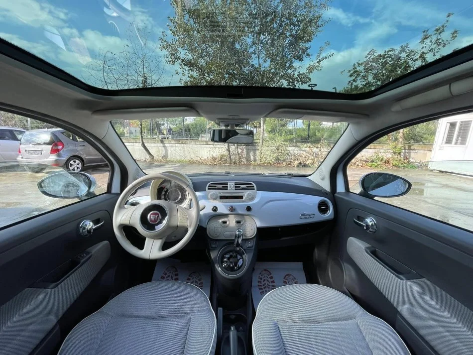 Tirane, shes makine FIAT 500 Benzin, blu e hapur automatik Klima 49.000 km 5.900 €