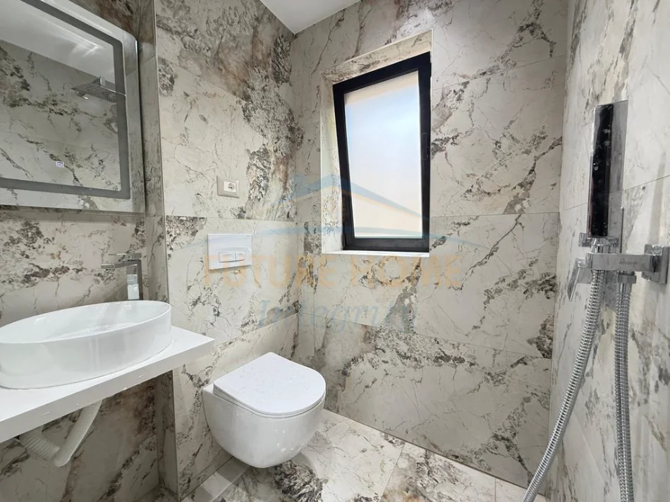 Tirane, shitet apartament 1+1+Ballkon Kati 3, 48 m² 145.000 € (Shkolla e Baletit)
