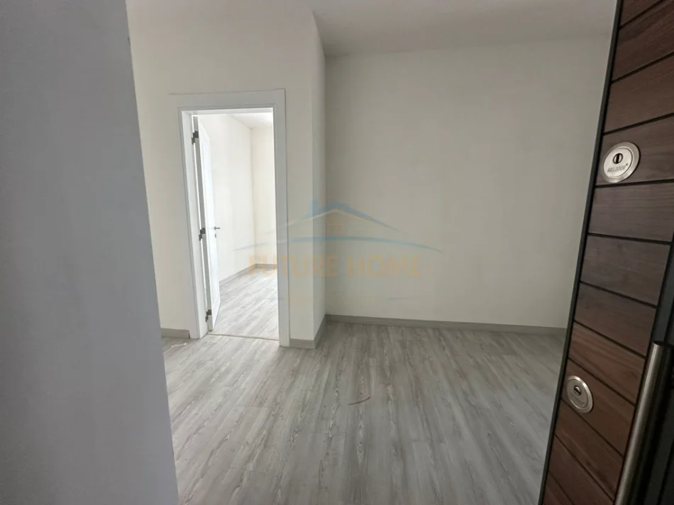 Tirane, shitet apartament 3+1+Aneks+Ballkon Kati 1, 147 m² 275.000 € (Bulevardi i Ri)