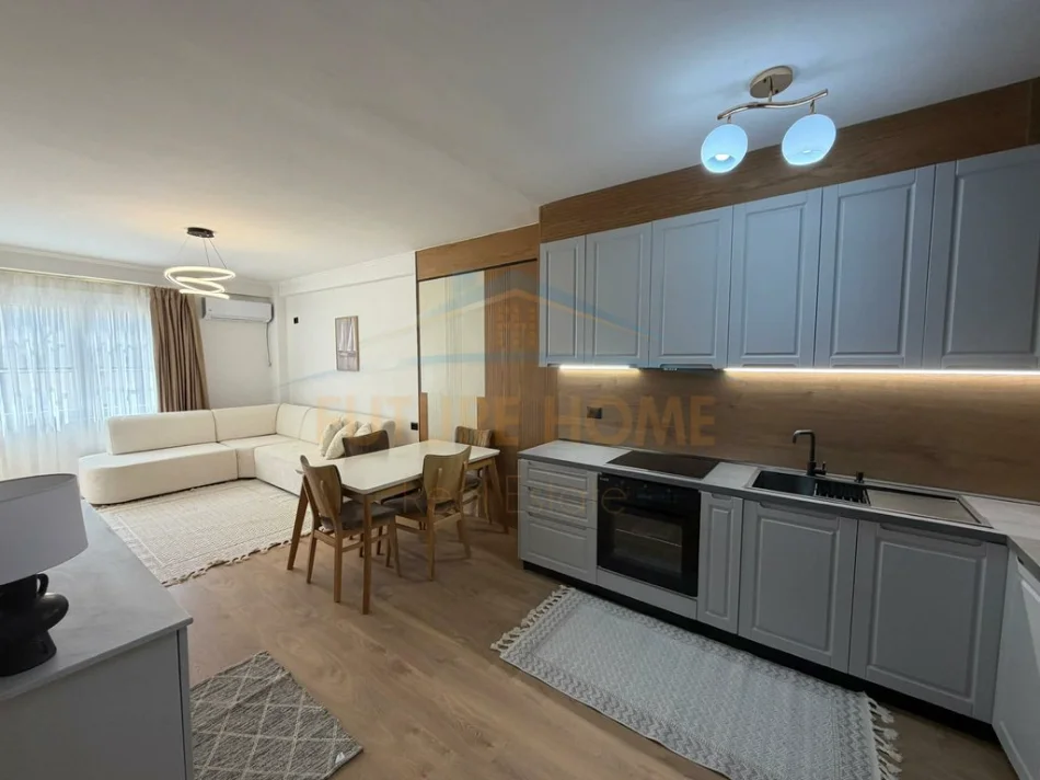 Tirane, shitet apartament 1+1 Kati 5, 67 m² 121.000 € (Unaza e Re)