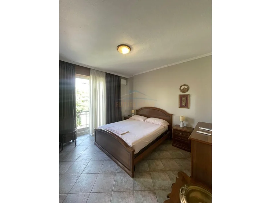 Tirane, jepet me qera apartament 2+1 Kati 4, 78 m² 700 € (Myslym Shyri,)
