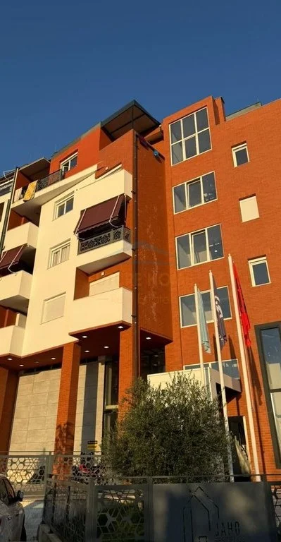 Tirane, shitet apartament+verande | Penthouse 2+1 Kati 4, 170 m² 160.000 € (jaho residenc)