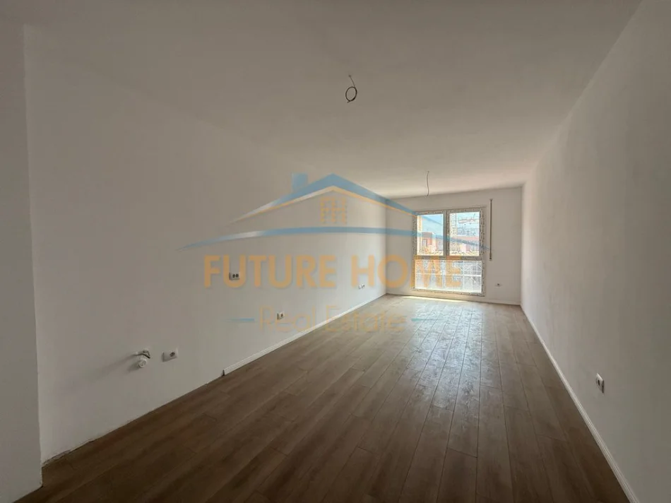 Tirane, shitet apartament 1+1+Ballkon Kati 3, 84 m² 95.000 € 