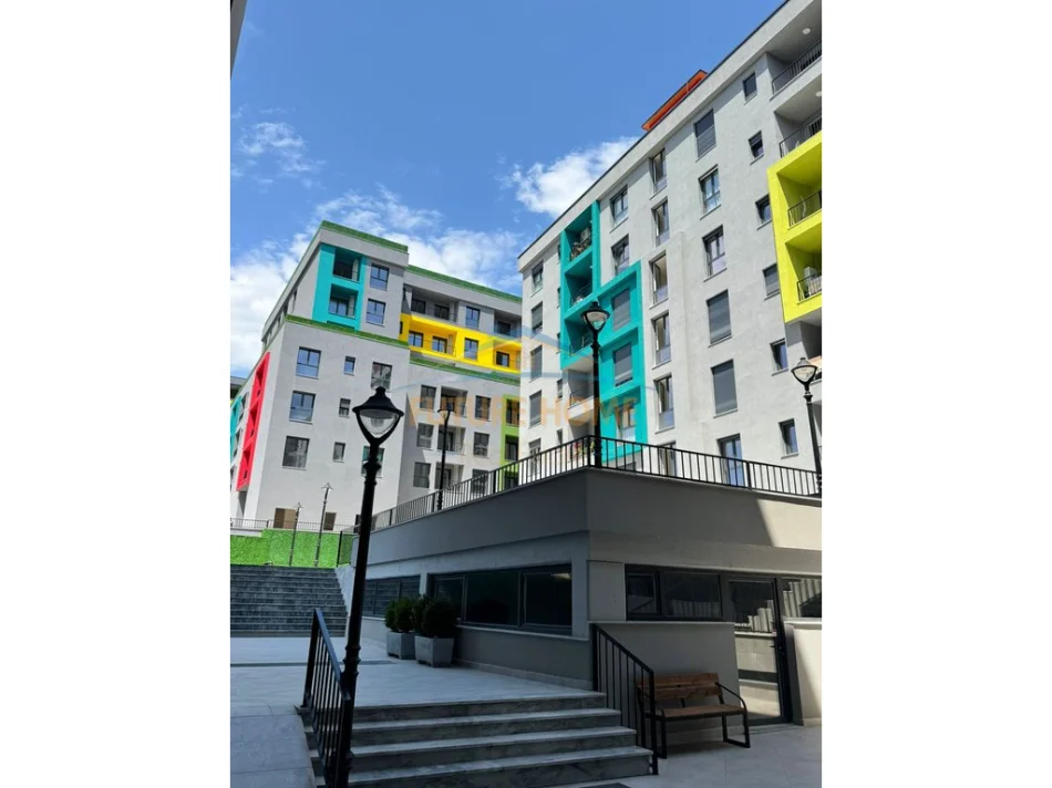 Tirane, shitet apartament 1+1+Ballkon Kati 3, 84 m² 95.000 € 