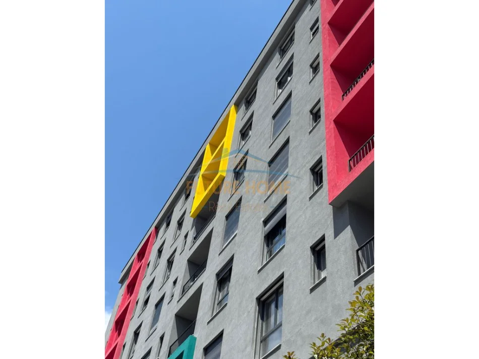 Tirane, shitet apartament 1+1+Ballkon Kati 3, 84 m² 95.000 € 