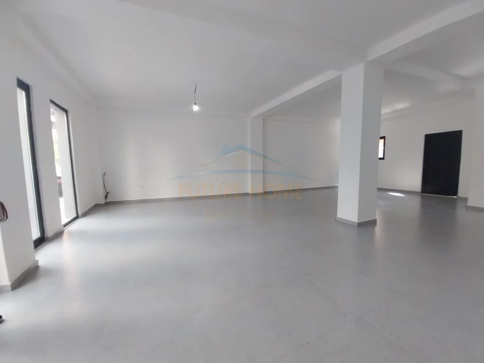 Tirane, shitet ambjent biznesi Kati 0, 109 m² 315.000 € 
