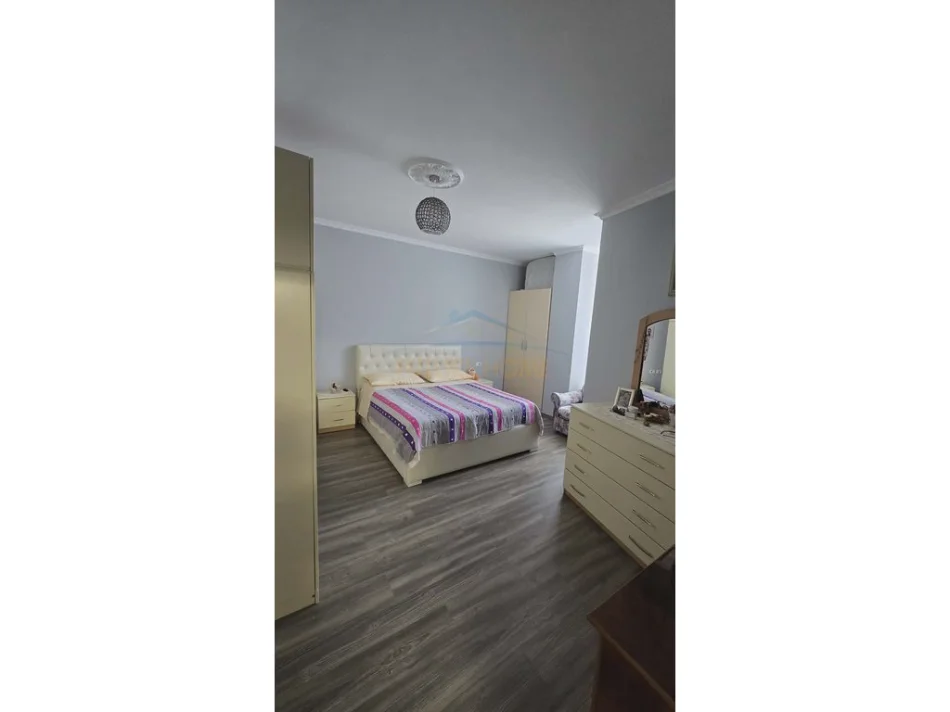 Tirane, shitet apartament 2+1 Kati 4, 113 m² 260.000 € (Kompleksi Prestige, Rruga Jordan Misja)