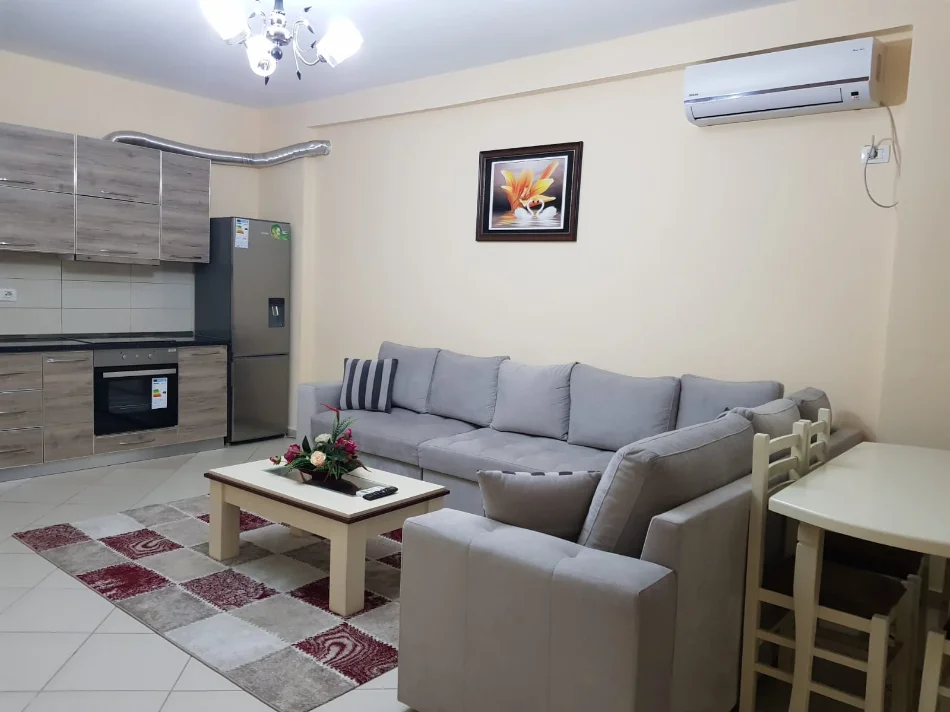 Tirane, jepet me qera apartament 1+1 Kati 10, 70 m² 420 € (Bar Artisti ne Astir)