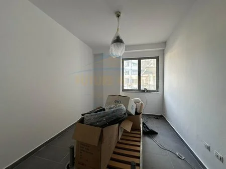 Tirane, shitet apartament 2+1 Kati 1, 105 m² 170.000 € (KINOSTUDIO)