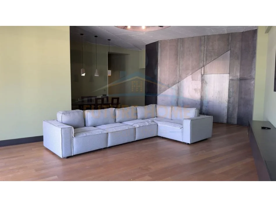 jap me qera apartament 3+1+Ballkon Kati 8, 225 m² 1.300 € (UNAZA E RE)