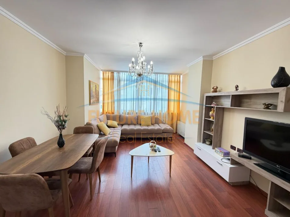 Tirane, shitet apartament 2+1+Ballkon Kati 8, 95 m² 230.000 € 