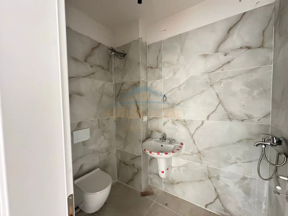 Tirane, shitet 2+1 Kati 3, 87 m² 135.000 € 