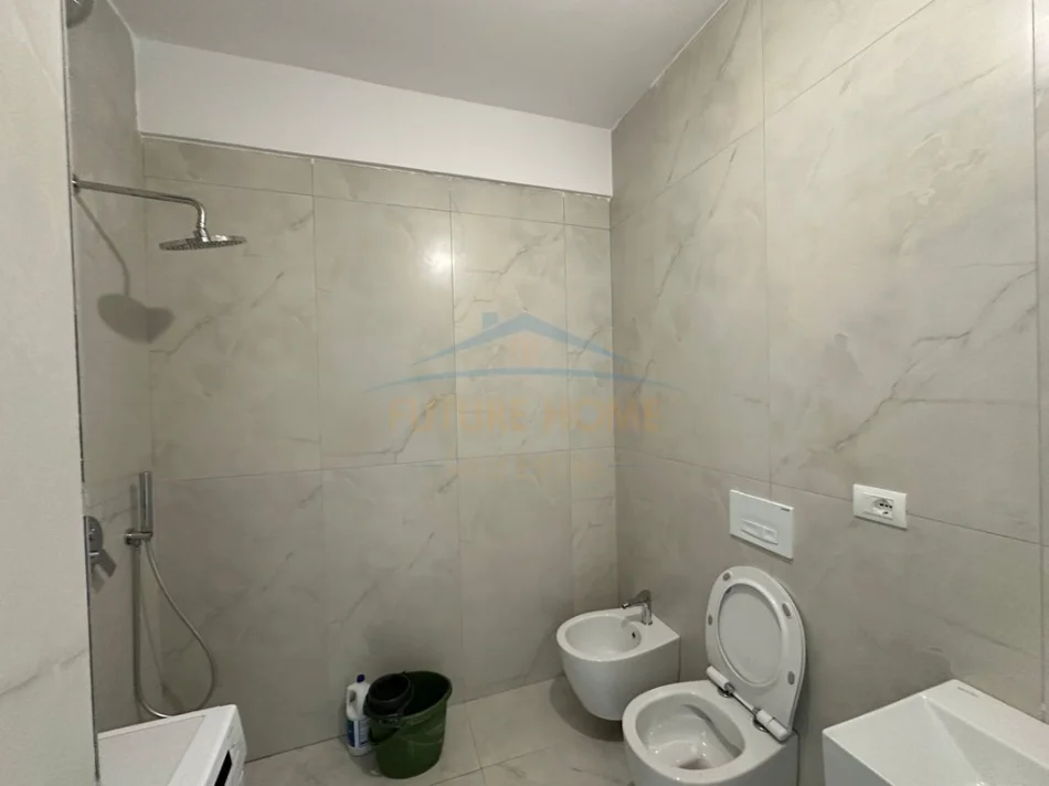 Tirane, shitet apartament 1+1 Kati 3, 59 m² 95.000 € (Fresk)