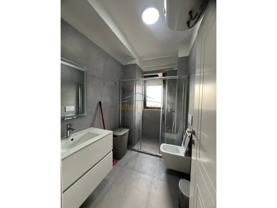 Tirane, shitet apartament 2+1 Kati 7, 99 m² 320.000 € (Rruga e Durresit)