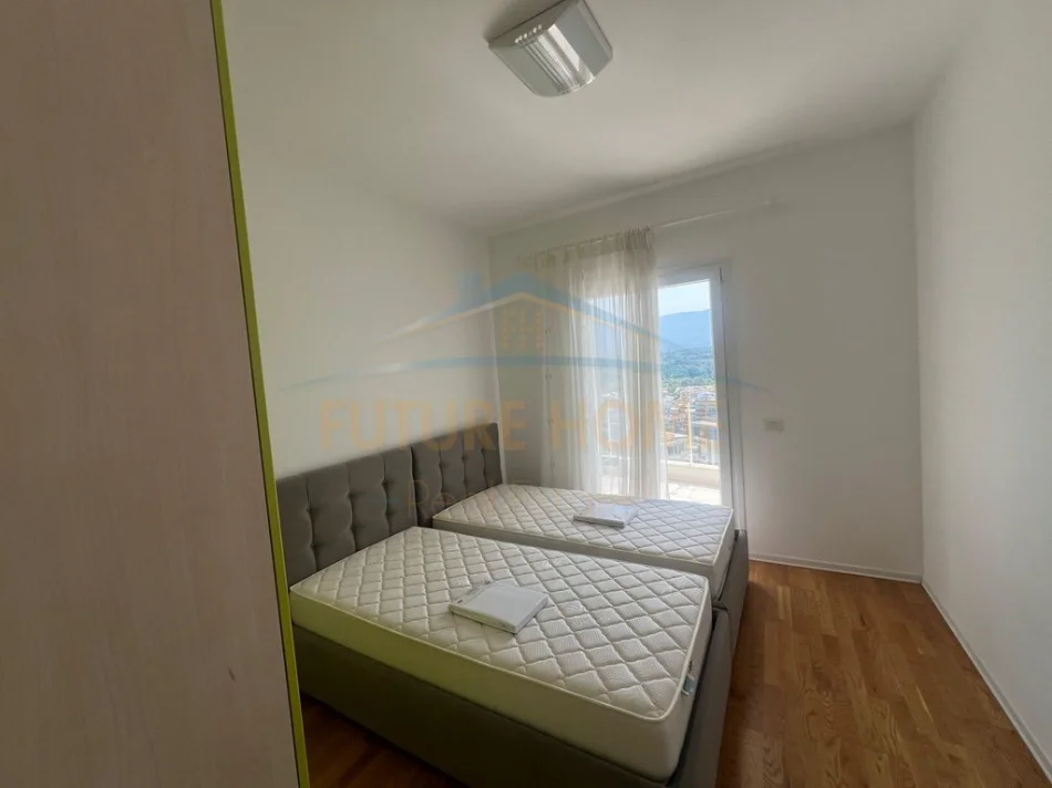 Tirane, shitet apartament 2+1+Ballkon Kati 4, 108 m² 260.000 € 