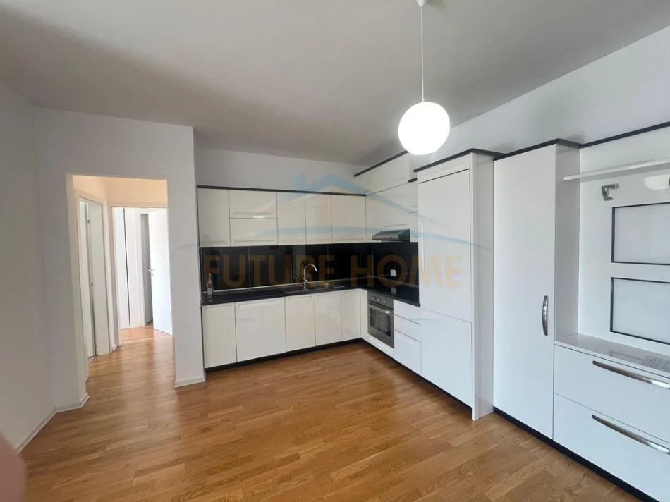 Tirane, shitet apartament 2+1+Ballkon Kati 4, 108 m² 260.000 € 