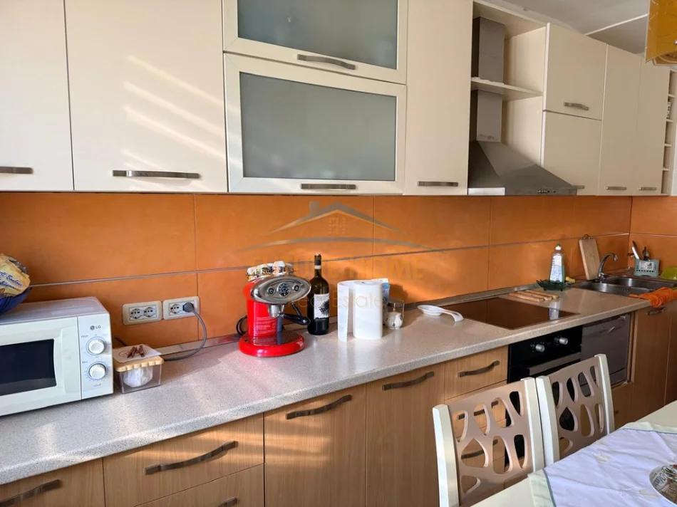 Tirane, jepet me qera apartament 1+1 Kati 4, 61 m² 500 € (Mine Peza)