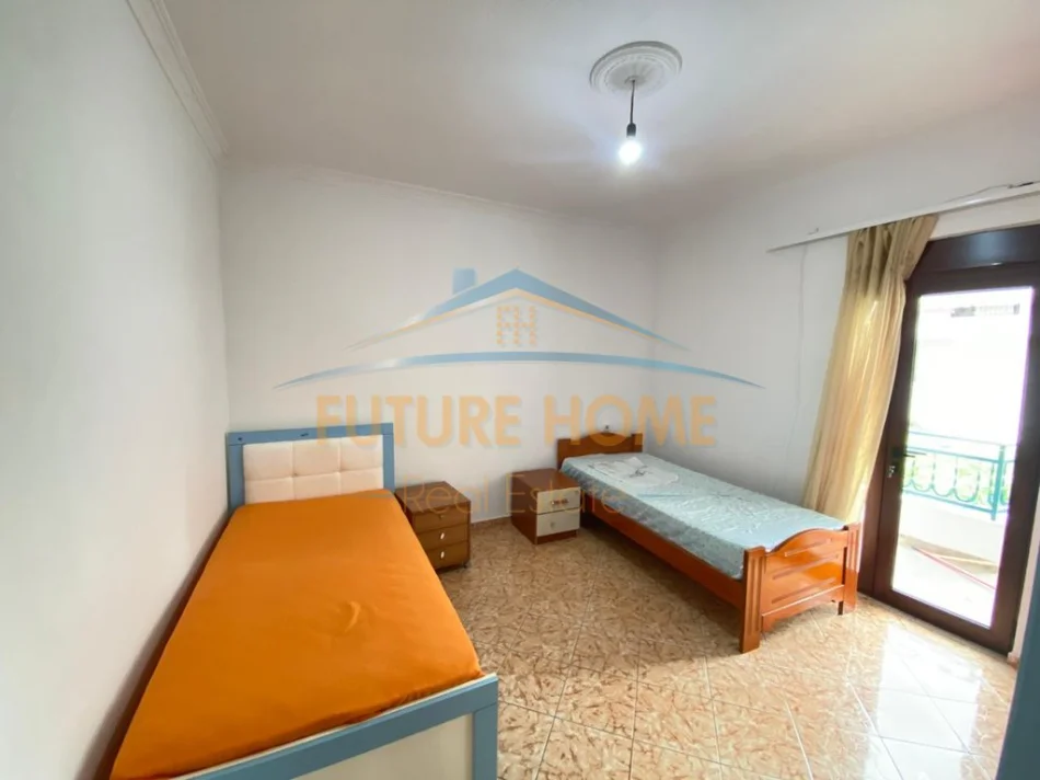 Tirane, jepet me qera apartament 2+1+Ballkon Kati 2, 84 m² 570 € (Selite)