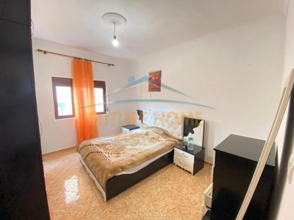 Tirane, jepet me qera apartament 2+1+Ballkon Kati 2, 84 m² 570 € (Selite)