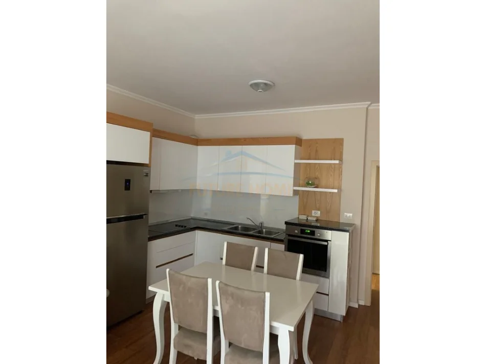 Tirane, shitet apartament 1+1 Kati 1, 72 m² 200.000 € (Kopshti Zoologjik)