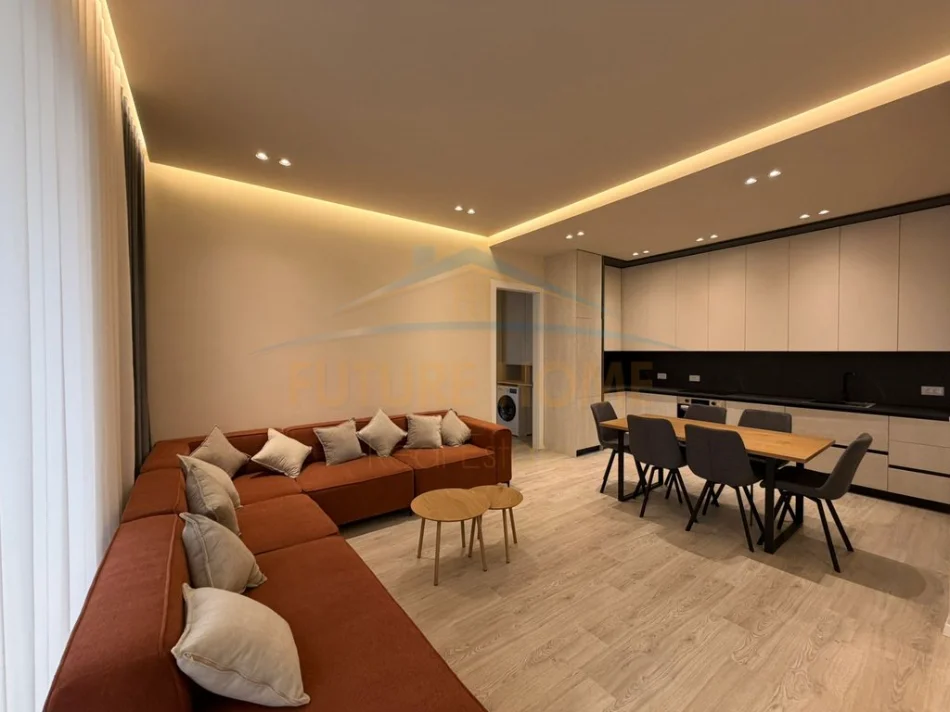 Tirane, jepet me qera apartament 2+1+Ballkon Kati 8, 114 m² 1.500 € (Kompleksi Delijorgj)