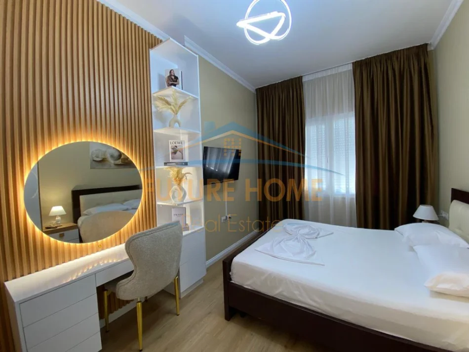 Tirane, jepet me qera apartament 1+1+Ballkon Kati 5, 61 m² 800 € (Kopeshti Botanik)