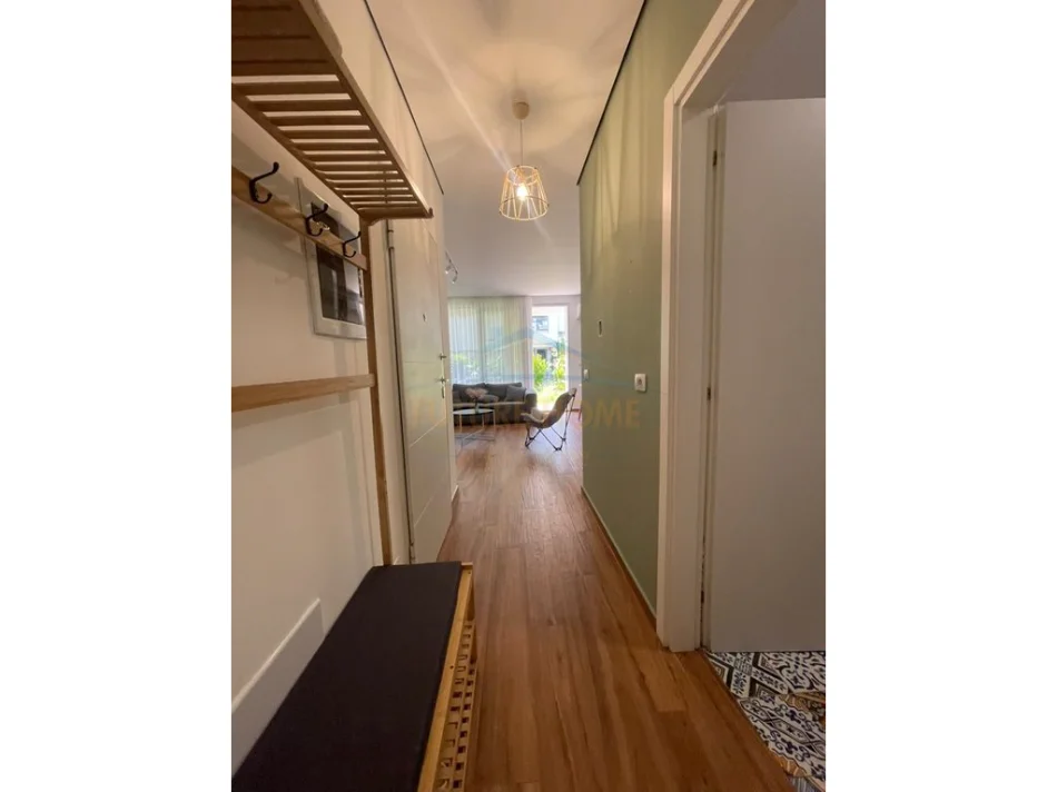 Durres, shitet apartament 1+1 Kati 1, 90 m² 250.000 € (GJIRI I LALEZIT)