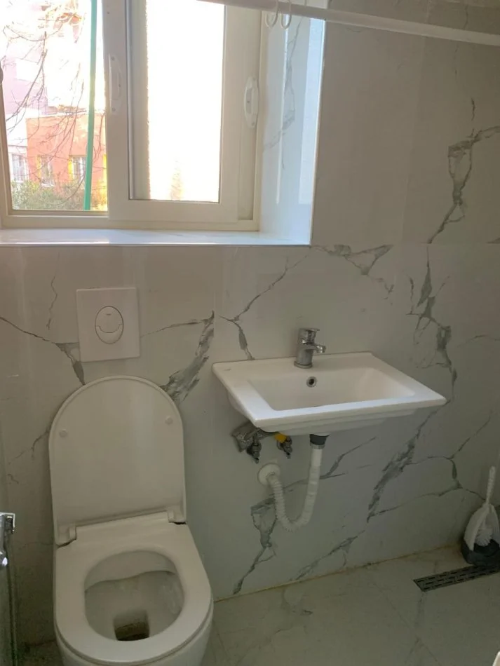 Durres, jepet me qera apartament 1+1 Kati 1, 10 m² 150 € (Lagja 13, Plazh)