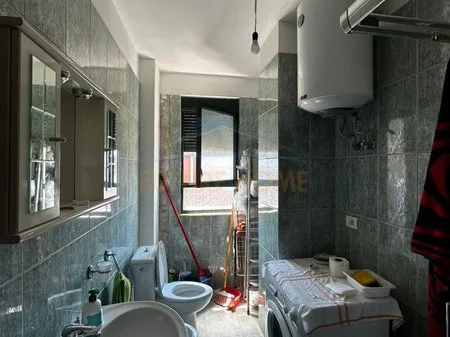 Durres, jepet me qera apartament 2+1 Kati 6, 92 m² 350 € 