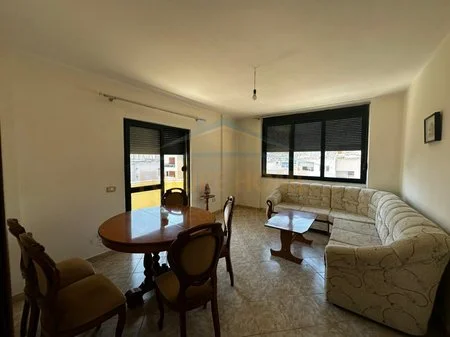 Durres, jepet me qera apartament 2+1 Kati 6, 92 m² 350 € 