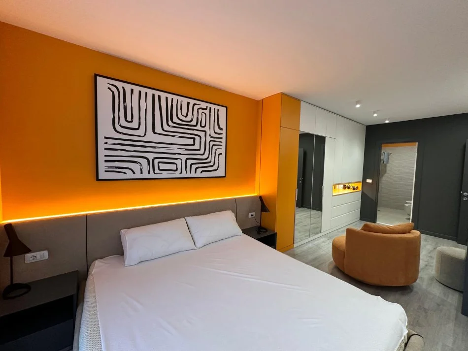 Tirane, jepet me qera apartament 2+1 Kati 6, 130 m² 900 € (Turdiu)