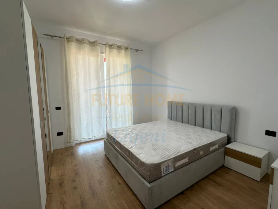 Tirane, jepet me qera apartament 1+1+Ballkon Kati 3, 77 m² 500 € (Paskuqan)