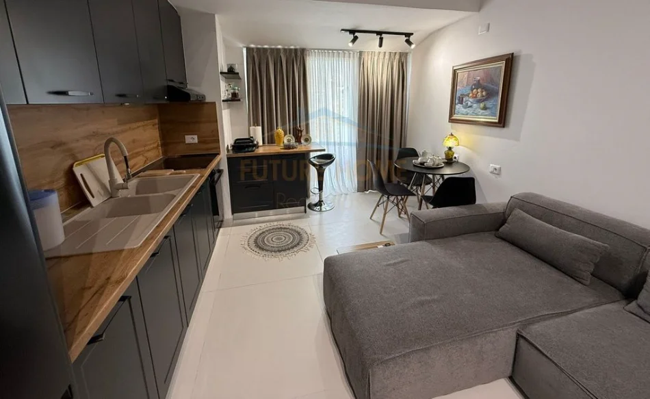 Tirane, shitet apartament 1+1+Ballkon Kati 5, 65 m² 105.000 € (jaho residenc)