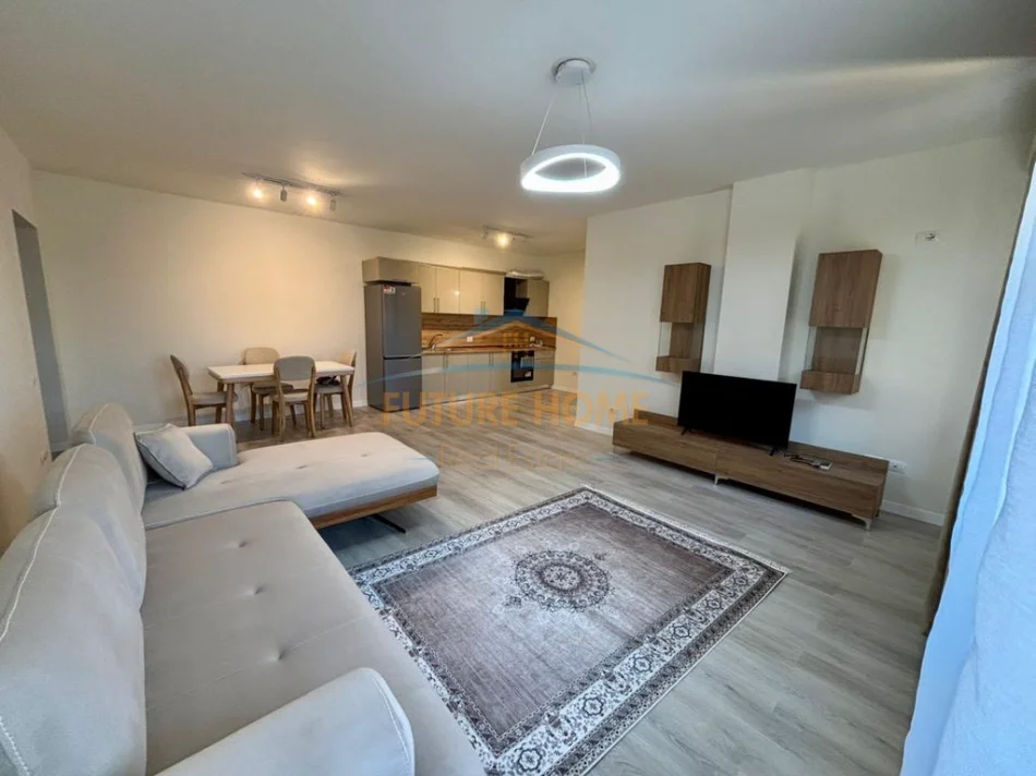 Tirane, jepet me qera apartament 2+1+Ballkon Kati 2, 93 m² 650 € (ish Dogana)