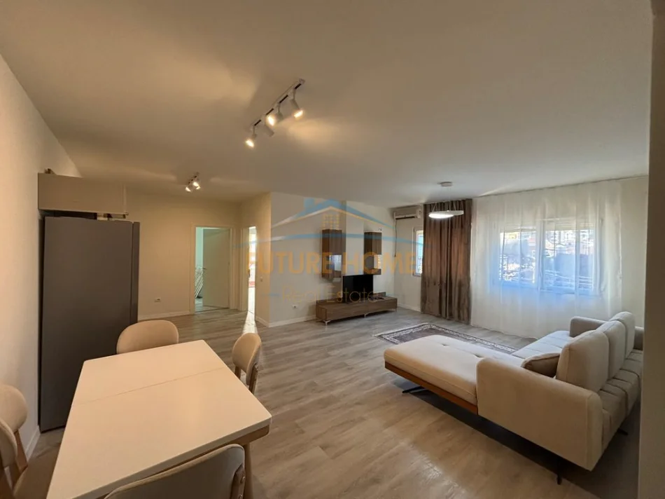 jap me qera apartament 2+1+Ballkon Kati 2, 93 m² 650 € (DRITAN HOXHA)