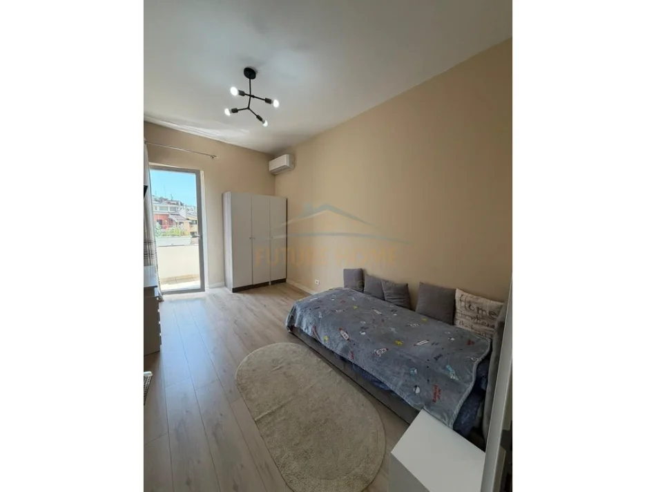 Tirane, jepet me qera apartament 2+1+Ballkon Kati 2, 82 m² 880 € (Rruga e Barrikadave)